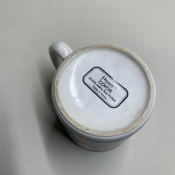 Vintage Potpourri Coyote Mug - Picture 5 of 7